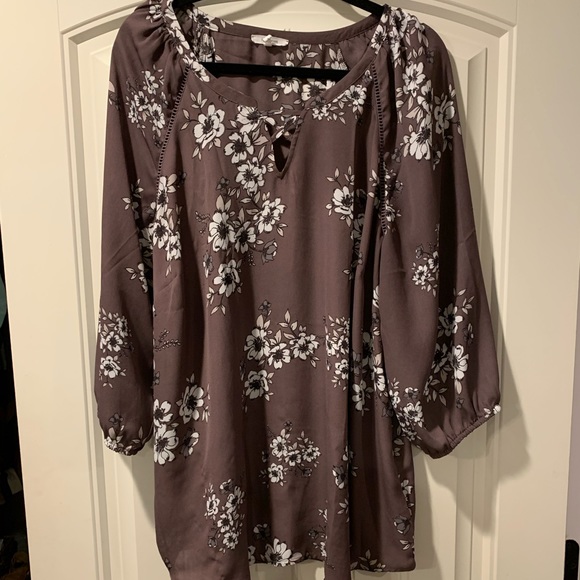 Maurices Tops - Beautiful Blouse